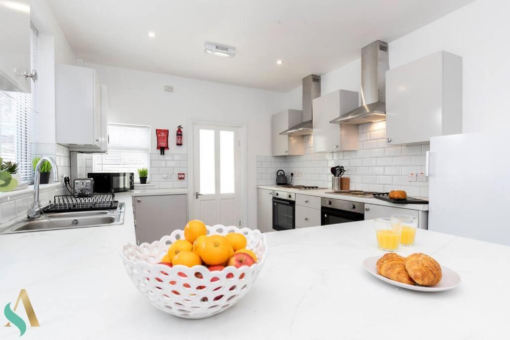 5 Double Bedrooms With Ensuites - Teesside House Tsac Редкар Экстерьер фото