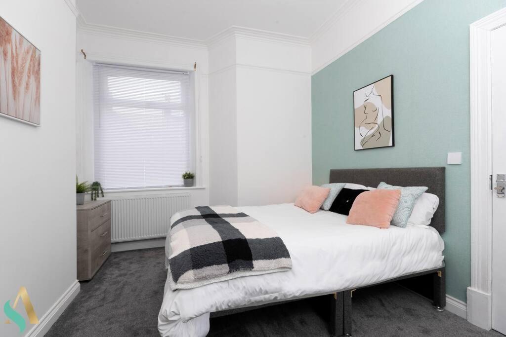 5 Double Bedrooms With Ensuites - Teesside House Tsac Редкар Экстерьер фото