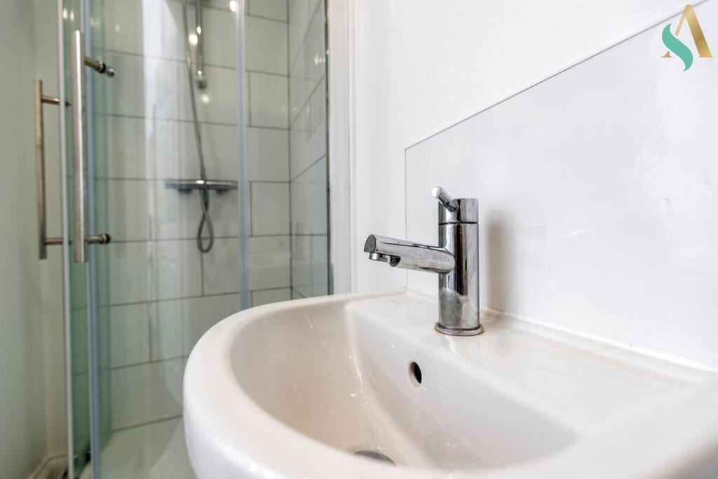 5 Double Bedrooms With Ensuites - Teesside House Tsac Редкар Экстерьер фото